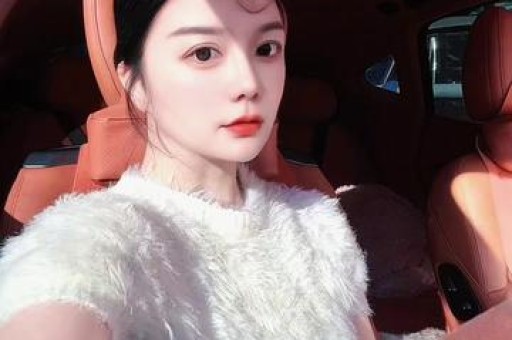 知名网红坑骗粉丝穿真货卖假货被曝光后解释自己是不小心的