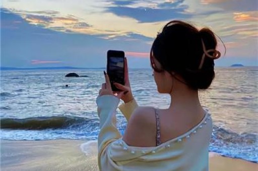 被扎四五十针、遭人监控：金子涵揭内娱潜规则肖战成AI重灾区