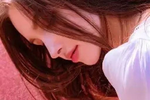 618晚会“假唱”争议：陈哲远转发自己假唱微博腾格尔、鞠婧祎让人意外